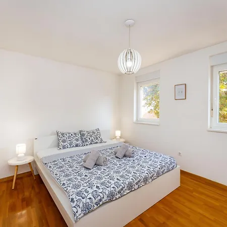 Relja Legacy Apartament